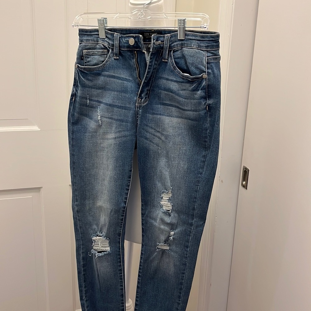 Judy Blue Skinny Distressed Jeans size 27